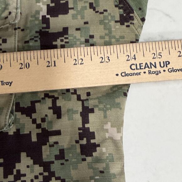 U.S. Navy NWU Type III Shirt Mens Large Short Green Digital Camo Ripstop Uniform - Picture 6 of 10